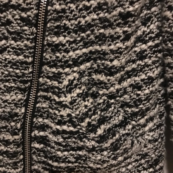 H&M ✨ Sweater Jacket ✨ - Picture 3 of 7